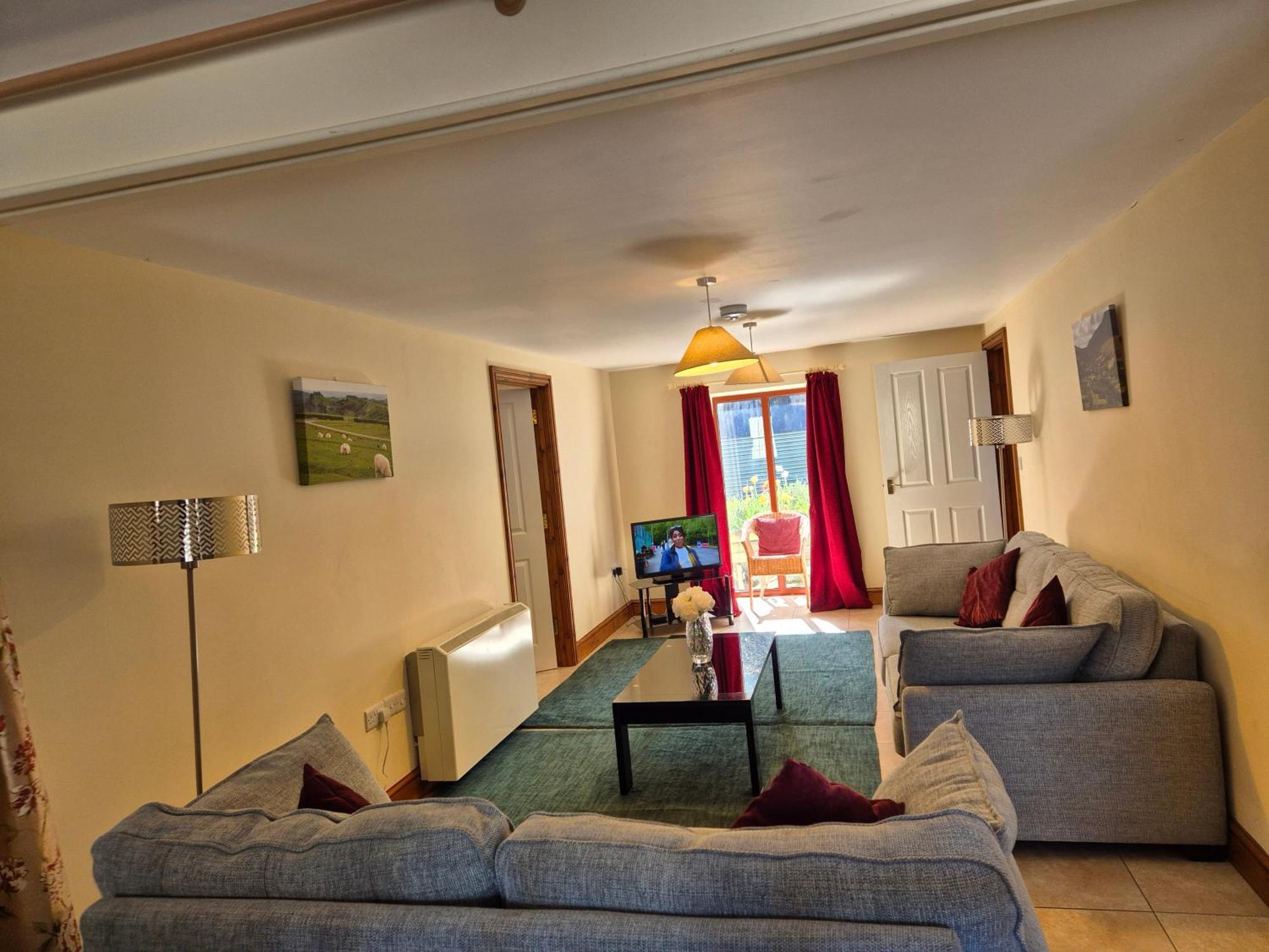 לאנדוברי Kestrel Farmhouse מראה חיצוני תמונה